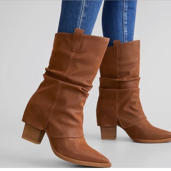 Foldover booties size 10 like new - Picture 6 of 8